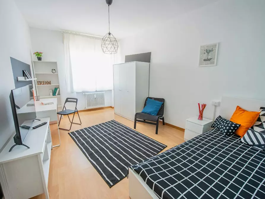 Immagine 2 di Camera in affitto  in Viale Volontari della Libertà a Udine