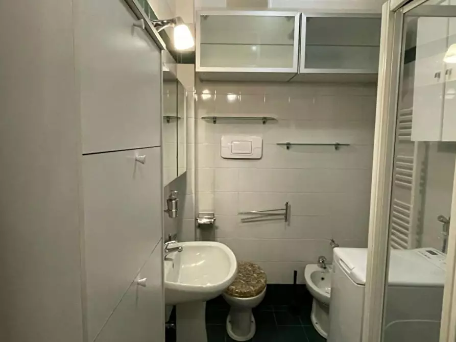 Immagine 10 di Appartamento in affitto  in Via Giulio e Corrado Venini a Milano