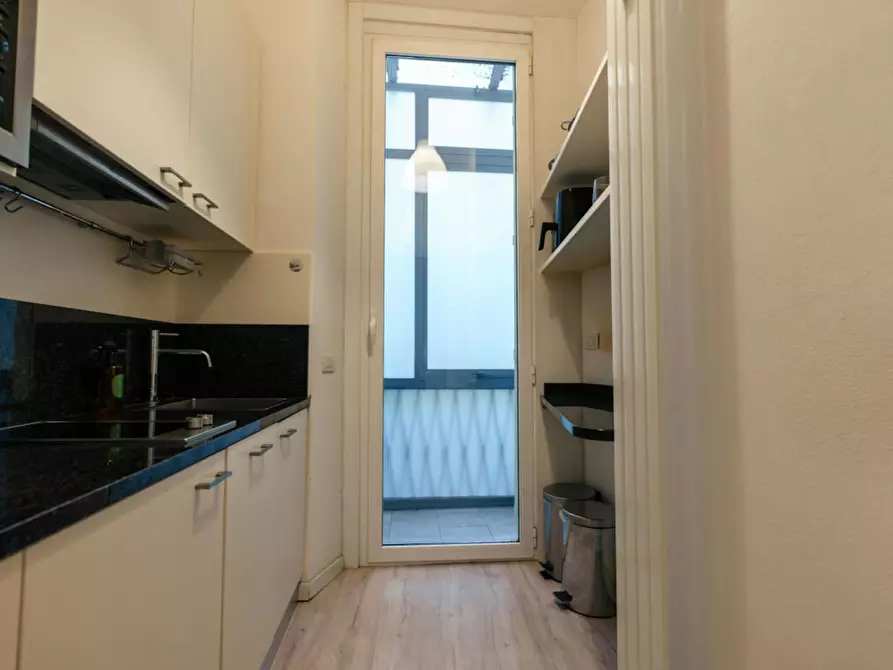 Immagine 5 di Appartamento in affitto  in Via Pontaccio a Milano