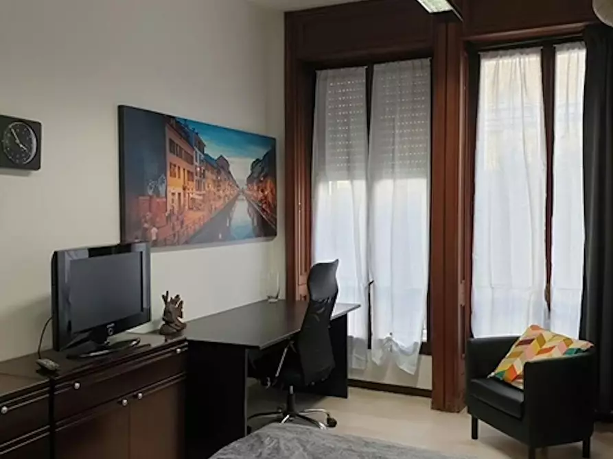 Immagine 8 di Appartamento in affitto  in Via dei Piatti a Milano