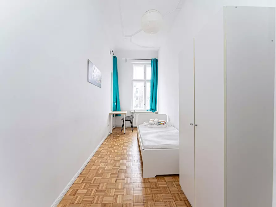 Immagine 3 di Camera in affitto  in Hermannstraße a Berlin