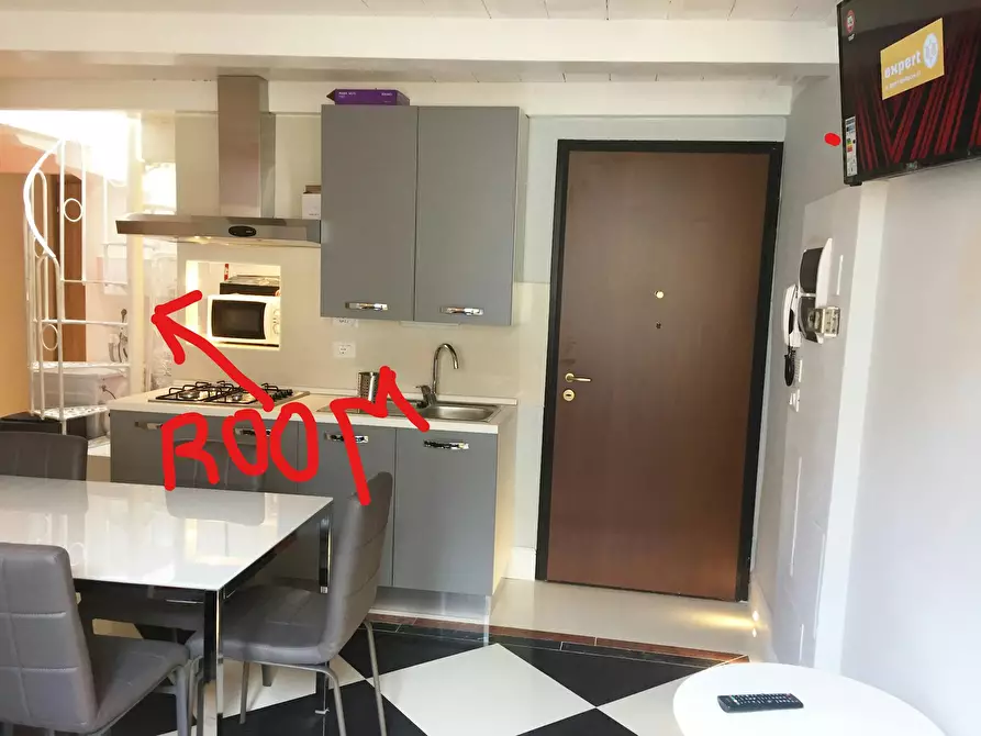 Immagine 5 di Camera in affitto  in Via dei Serragli a Firenze