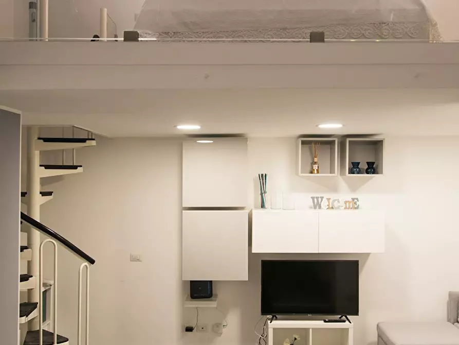 Immagine 10 di Appartamento in affitto  in Via Ariberto a Milano