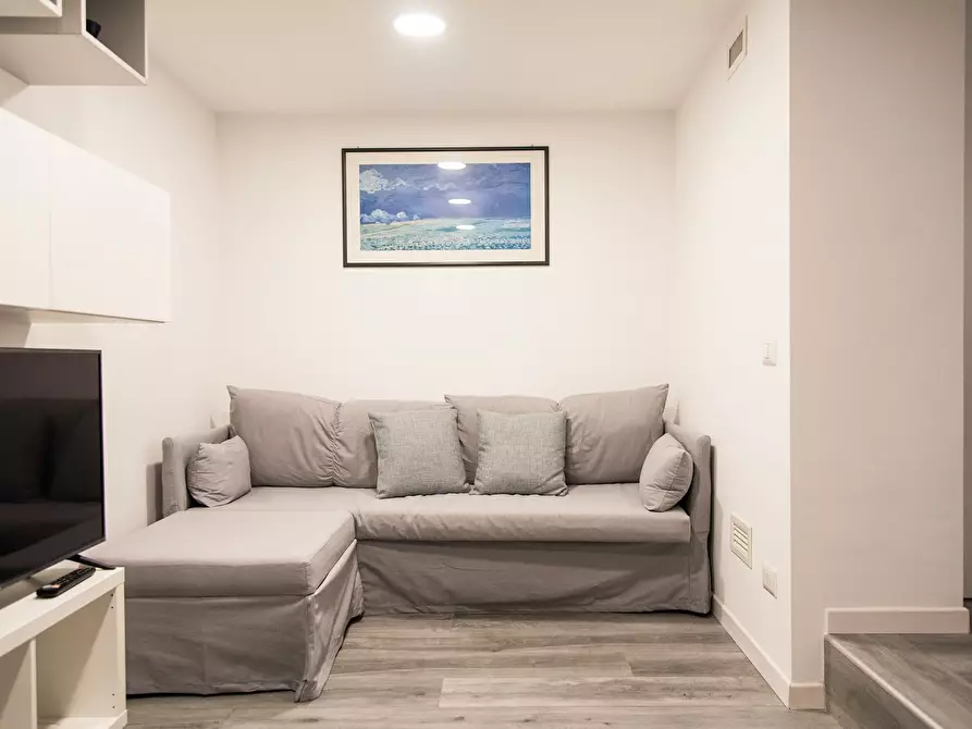 Immagine 5 di Appartamento in affitto  in Via Ariberto a Milano