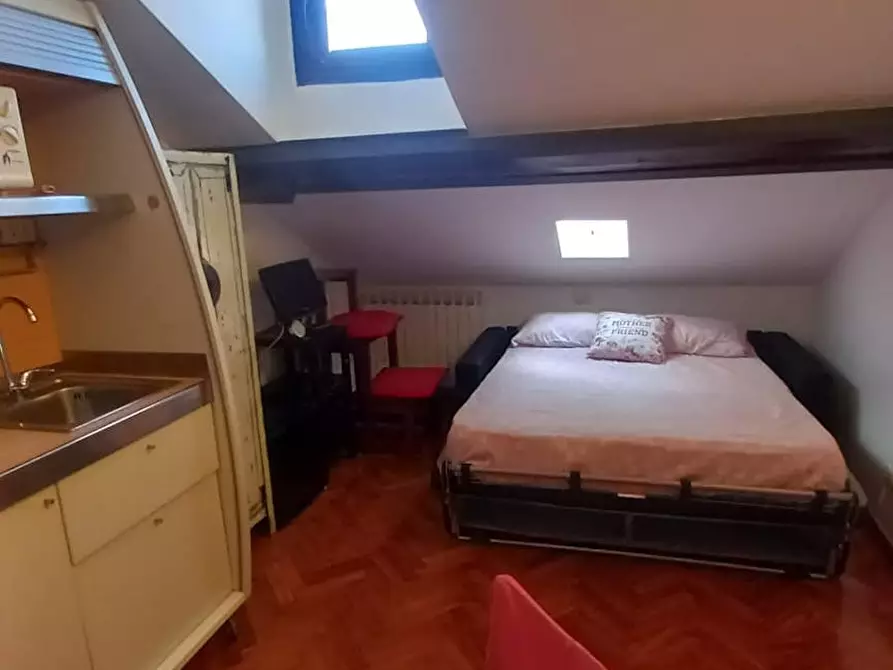 Immagine 1 di Appartamento in affitto  in Via Mortara a Milano