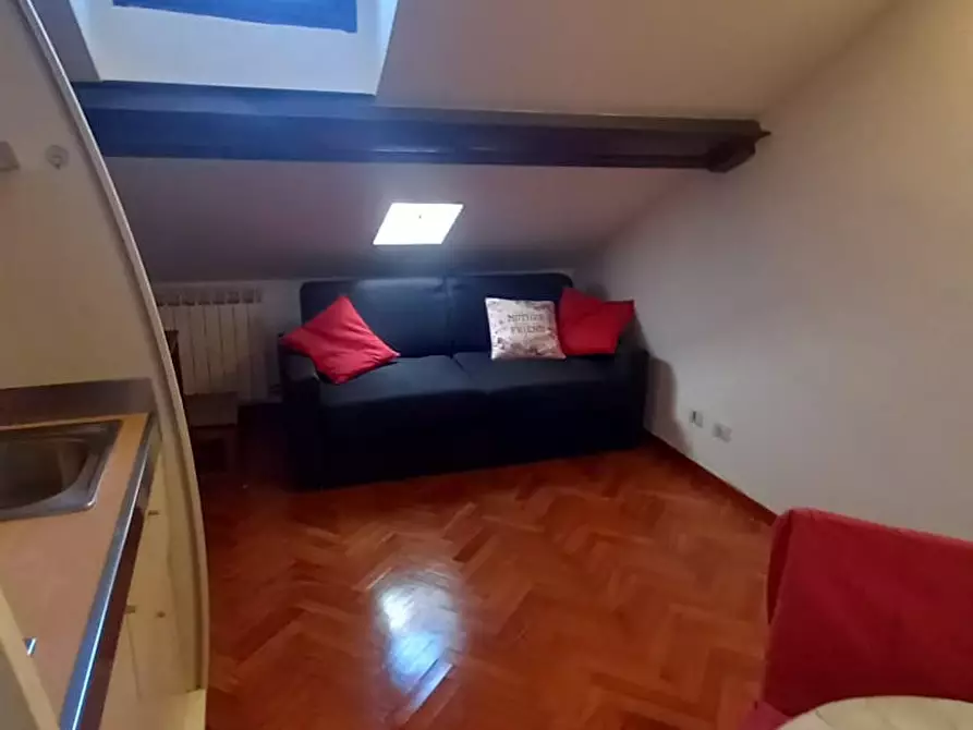 Immagine 4 di Appartamento in affitto  in Via Mortara a Milano