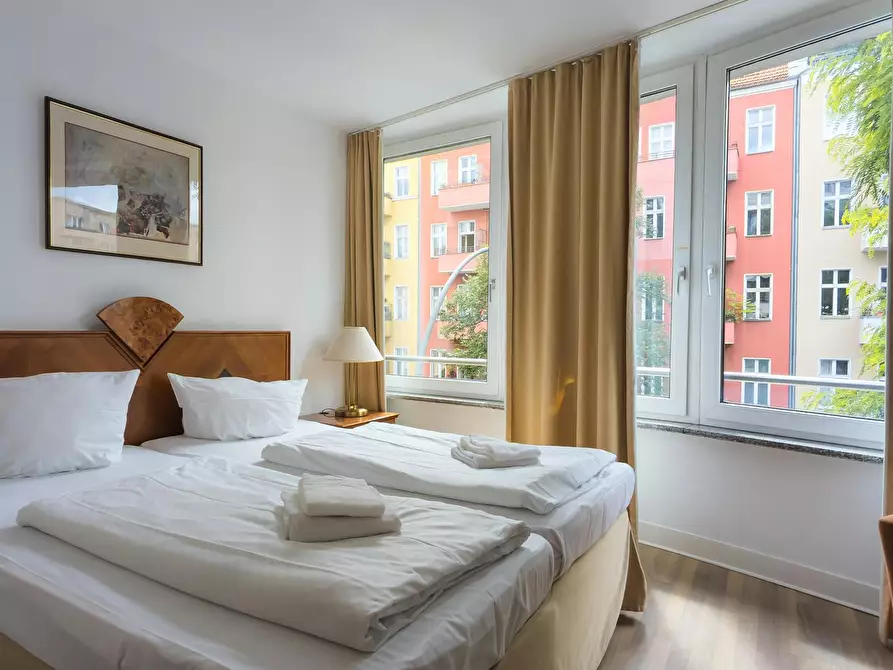 Immagine 10 di Appartamento in affitto  in Osnabrücker Straße a Berlin