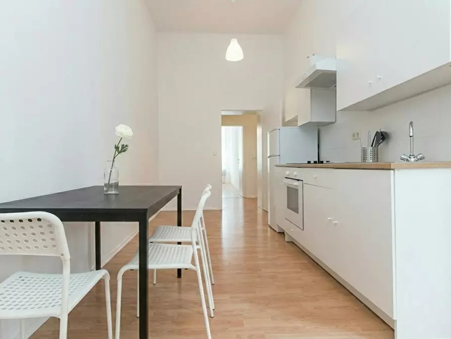 Immagine 9 di Camera in affitto  in Mehringdamm a Berlin Kreuzberg