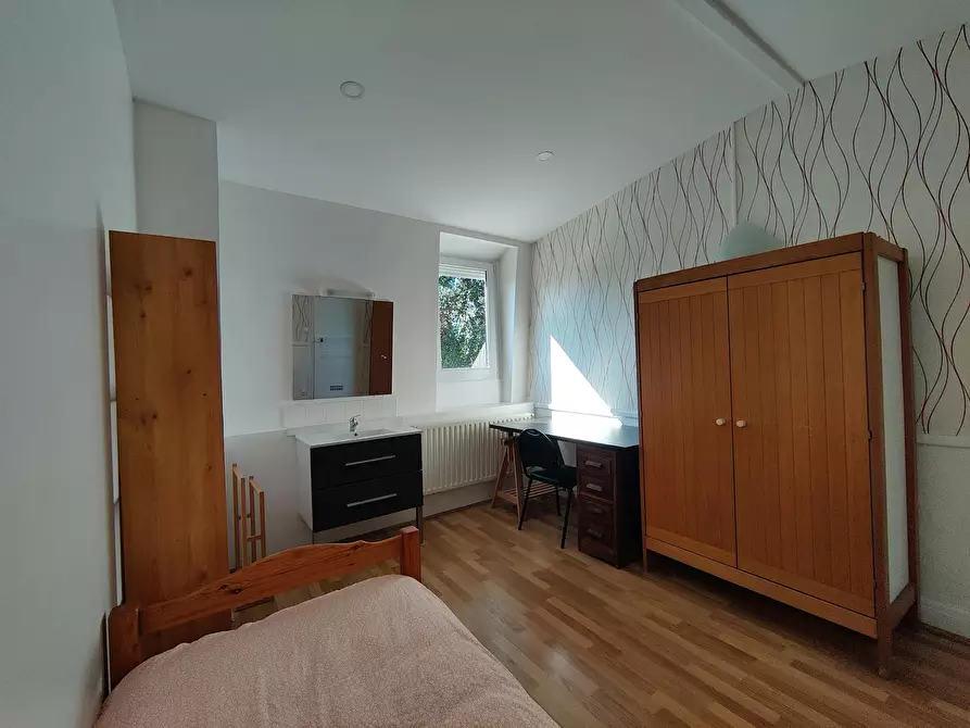 Immagine 2 di Camera in affitto  in Rue du Barœul a Mons-en-Barœul