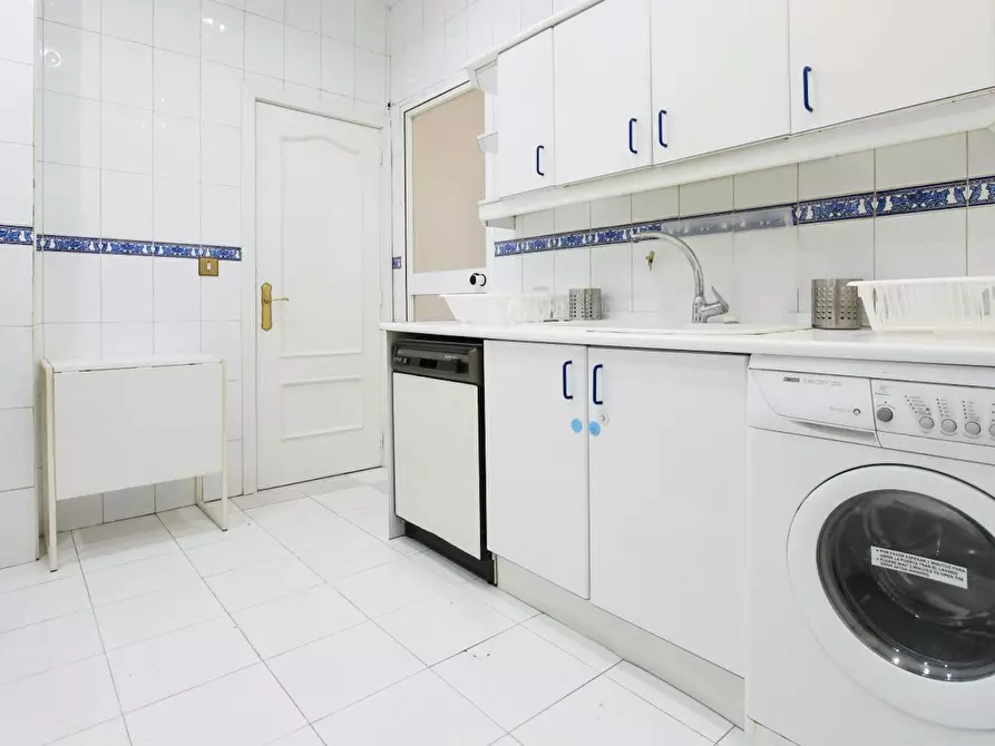 Immagine 6 di Camera in affitto  in Calle de Amado Nervo a Madrid