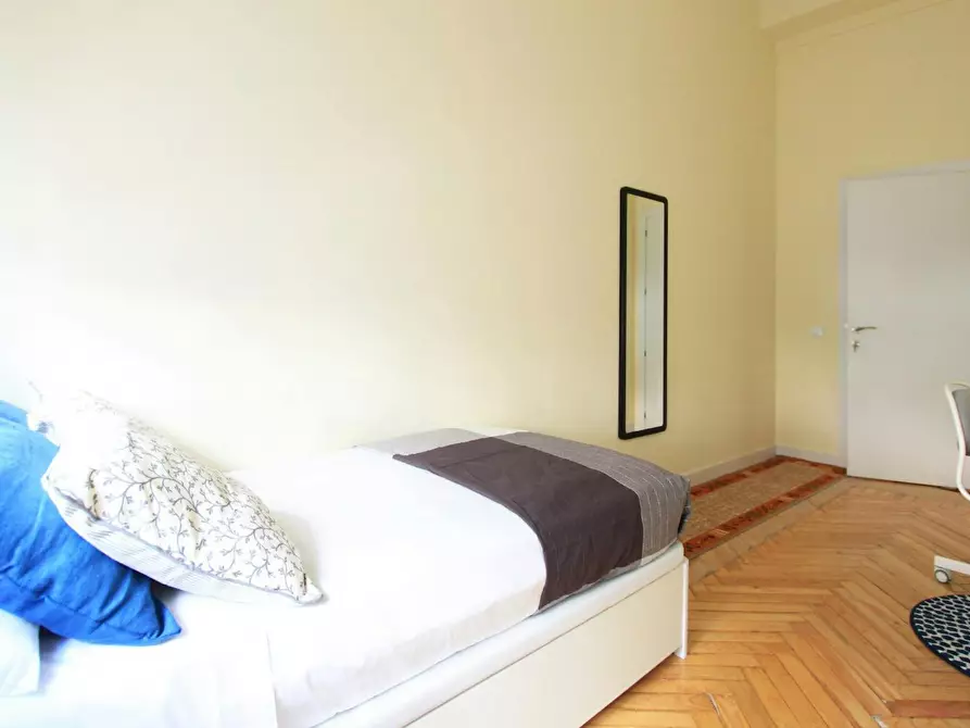 Immagine 1 di Camera in affitto  in Calle de Amado Nervo a Madrid