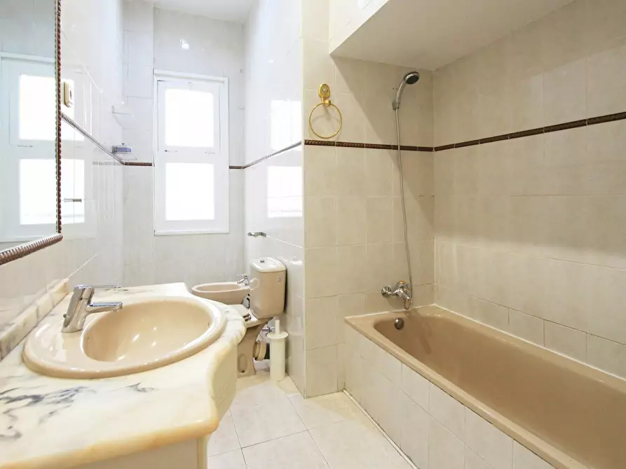 Immagine 7 di Camera in affitto  in Calle de Amado Nervo a Madrid