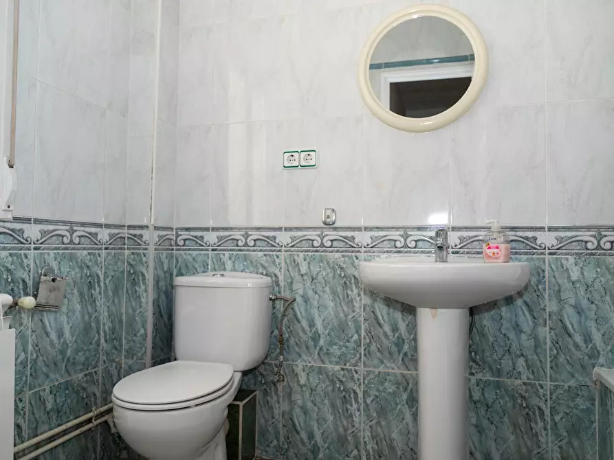 Immagine 9 di Camera in affitto  in Calle de Áncora a Madrid