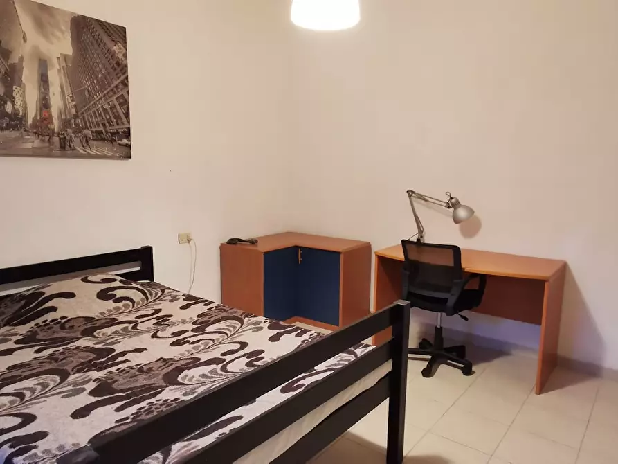 Immagine 3 di Camera in affitto  in Via Spartaco Carlini a Pisa