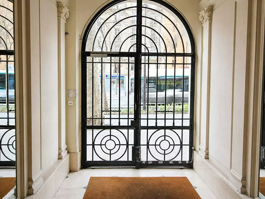 Immagine 10 di Camera in affitto  in Avenue Daumesnil a Paris