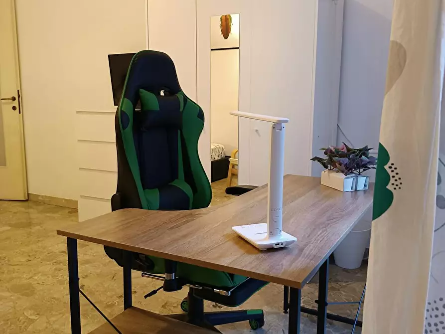 Immagine 8 di Camera in affitto  in Viale Papiniano a Milano