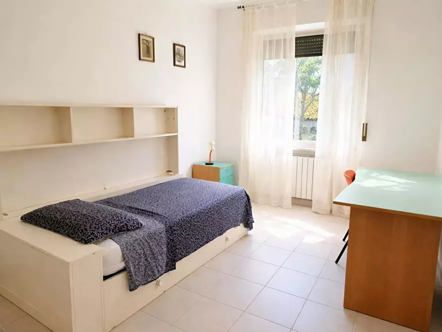 Immagine 1 di Camera in affitto  in Via Spartaco Carlini a Pisa