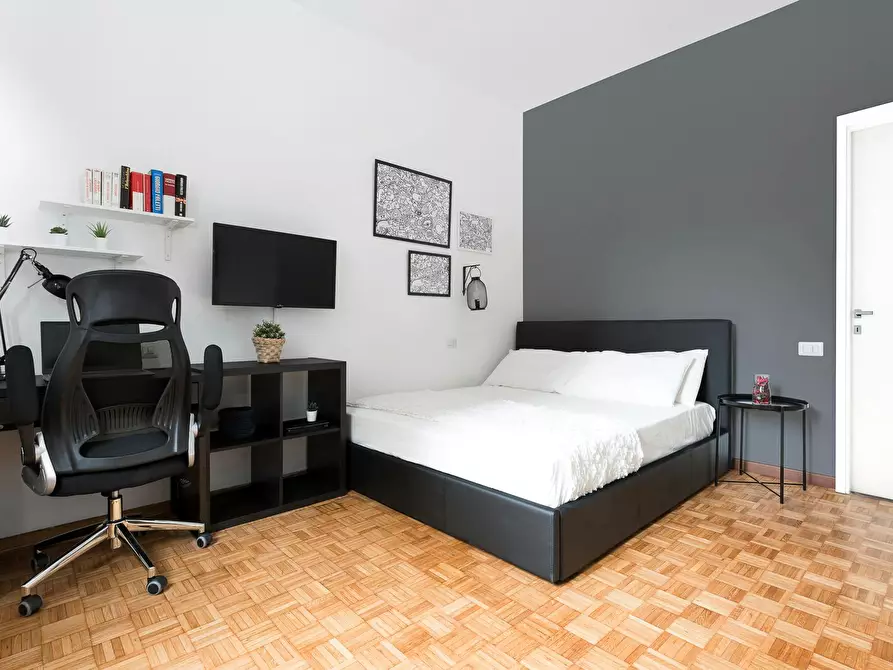 Immagine 3 di Camera in affitto  in Via Carlo Valvassori Peroni a Milano