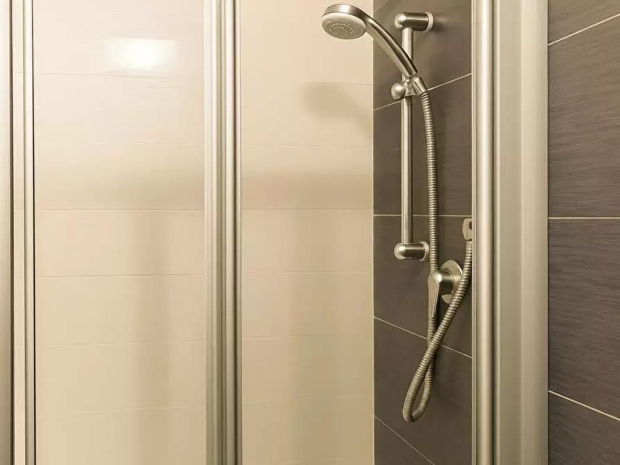 Immagine 10 di Camera condivisa in affitto  in Via del Porrione a Siena