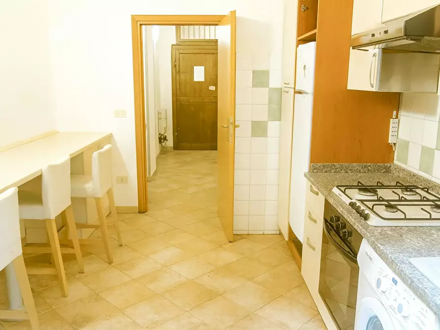 Immagine 7 di Camera condivisa in affitto  in Via del Porrione a Siena