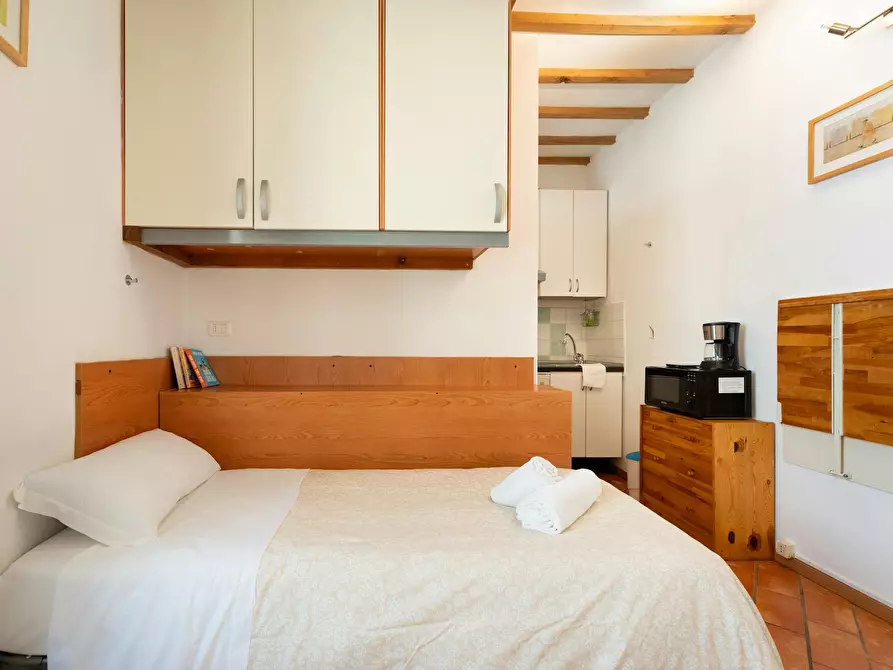 Immagine 10 di Appartamento in affitto  in Borgo Allegri a Firenze