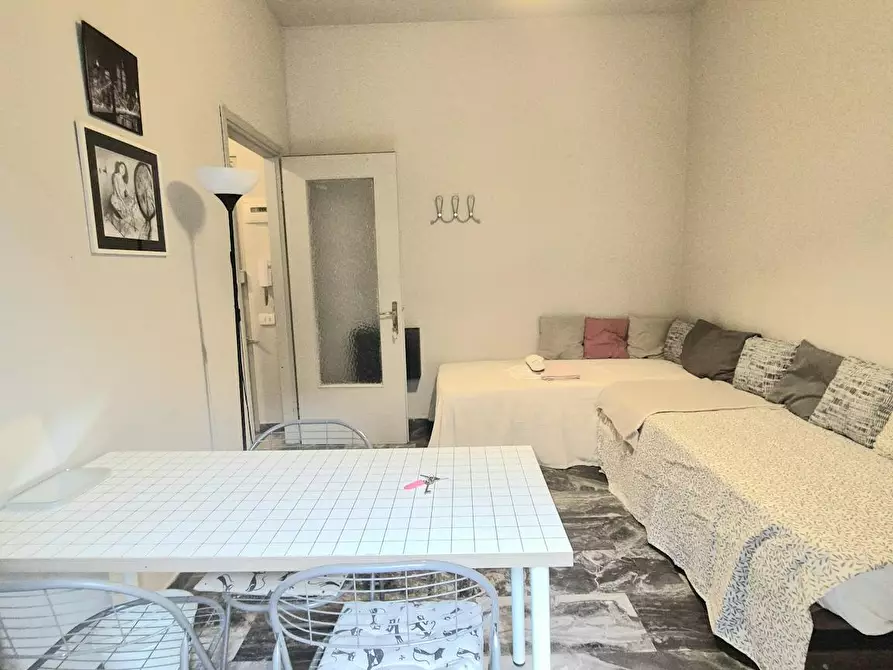 Immagine 2 di Camera in affitto  in Via dell'Assunta a Milano