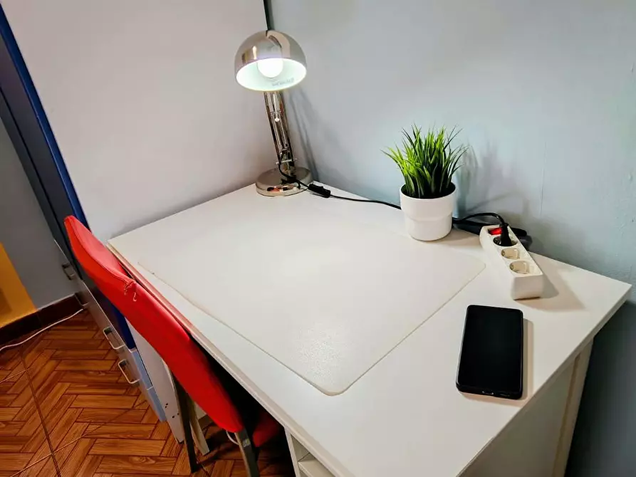 Immagine 2 di Camera in affitto  in Calle de José Ortega y Gasset a Madrid