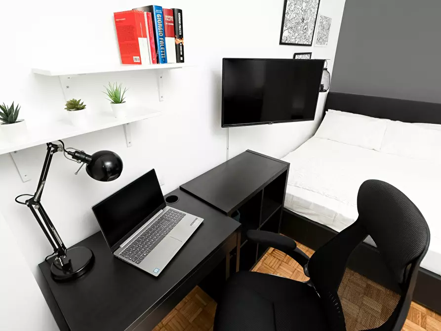 Immagine 7 di Camera in affitto  in Via Carlo Valvassori Peroni a Milano