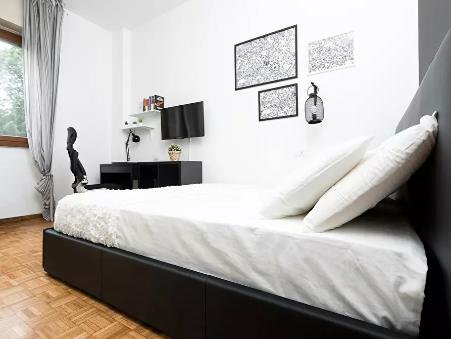 Immagine 3 di Camera in affitto  in Via Carlo Valvassori Peroni a Milano