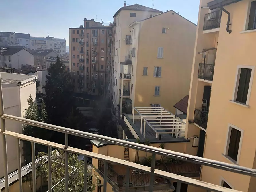 Immagine 9 di Camera in affitto  in Viale Argonne a Milano