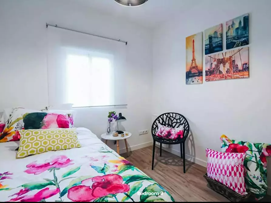 Immagine 10 di Camera in affitto  in Calle de Arlanza a Madrid