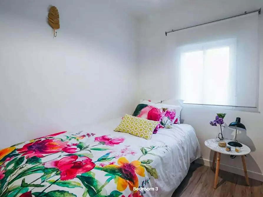 Immagine 1 di Camera in affitto  in Calle de Arlanza a Madrid