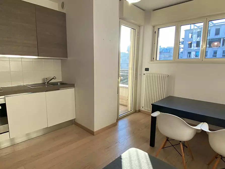 Immagine 3 di Appartamento in affitto  in Via Adamello a Milano