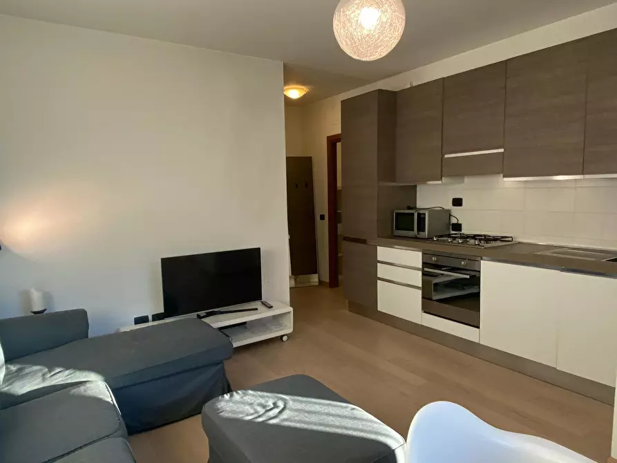 Immagine 9 di Appartamento in affitto  in Via Adamello a Milano