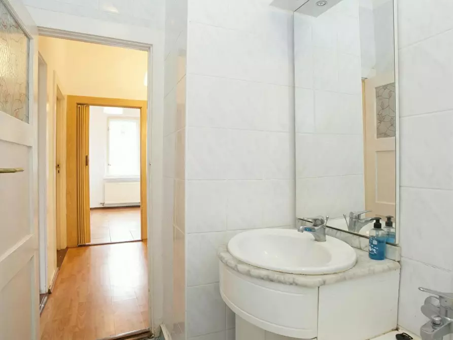 Immagine 6 di Camera in affitto  in Treseburger Ufer a Berlin