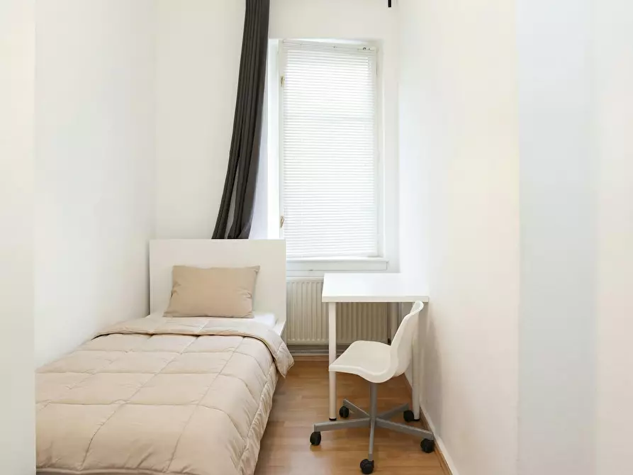 Immagine 2 di Camera in affitto  in Treseburger Ufer a Berlin
