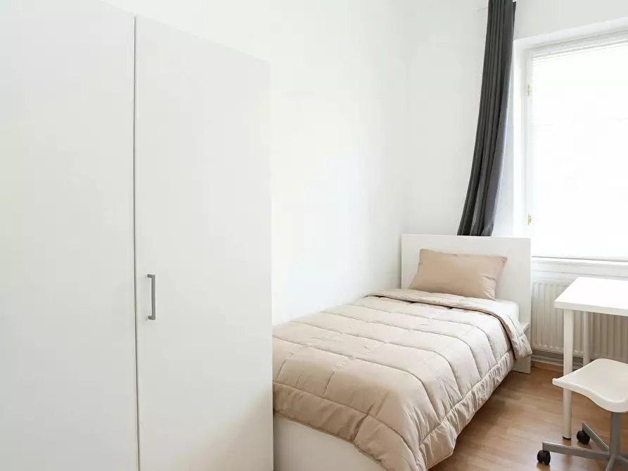 Immagine 1 di Camera in affitto  in Treseburger Ufer a Berlin