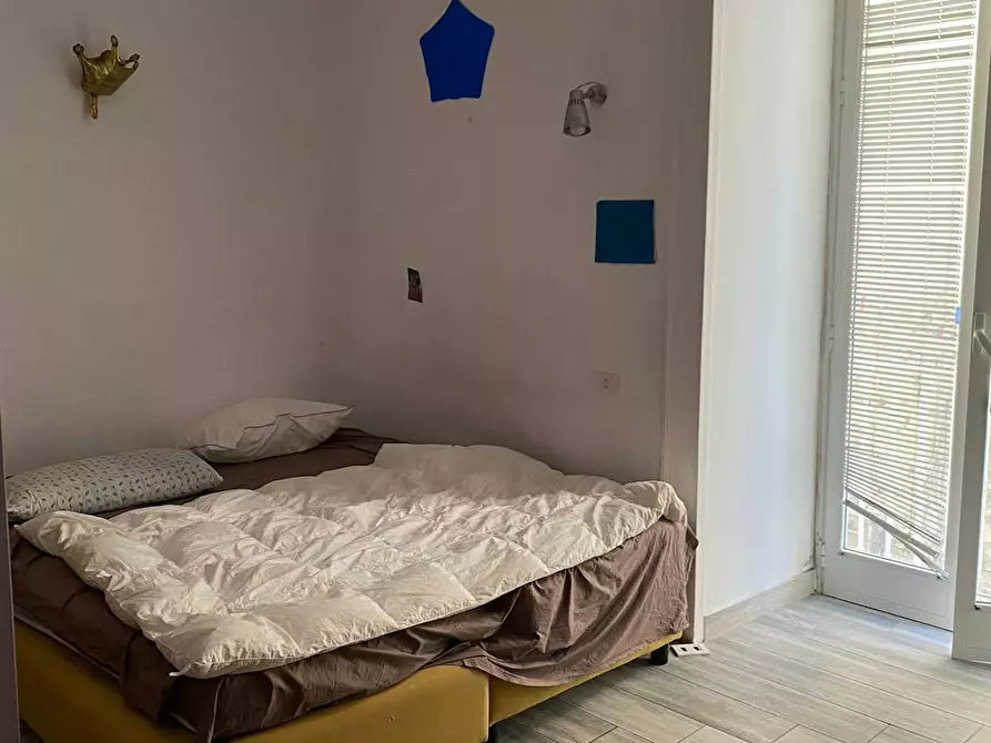 Immagine 2 di Camera in affitto  in Via Donnalbina a Napoli