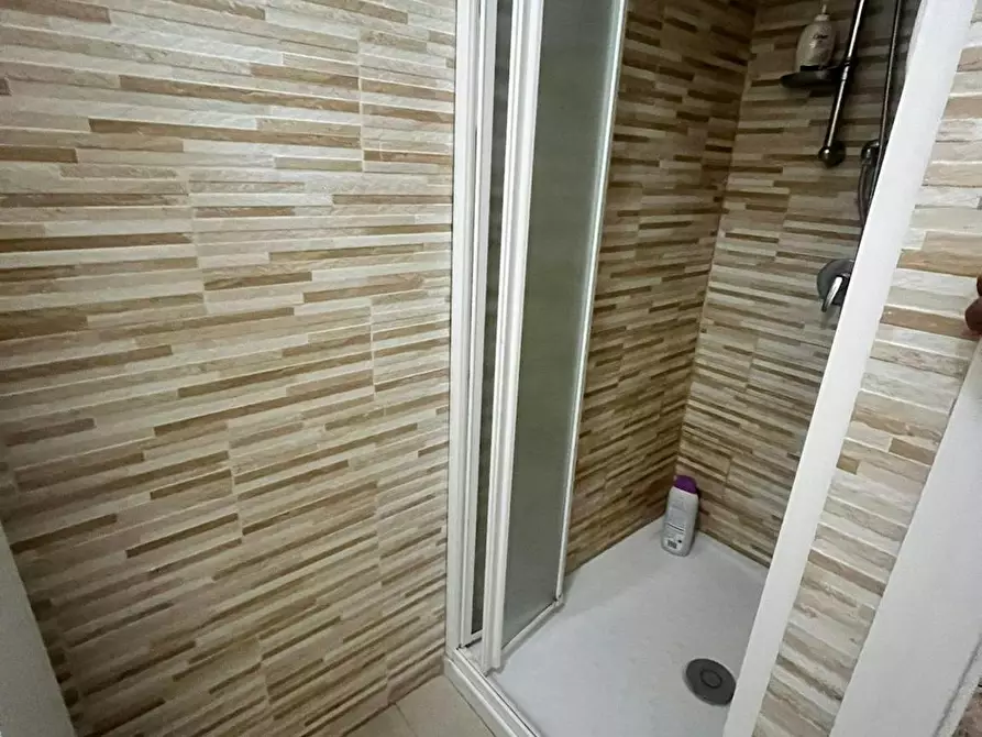 Immagine 8 di Camera in affitto  in Via Nizza a Sassari