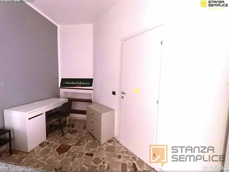 Immagine 2 di Camera in affitto  in Via Nizza a Sassari