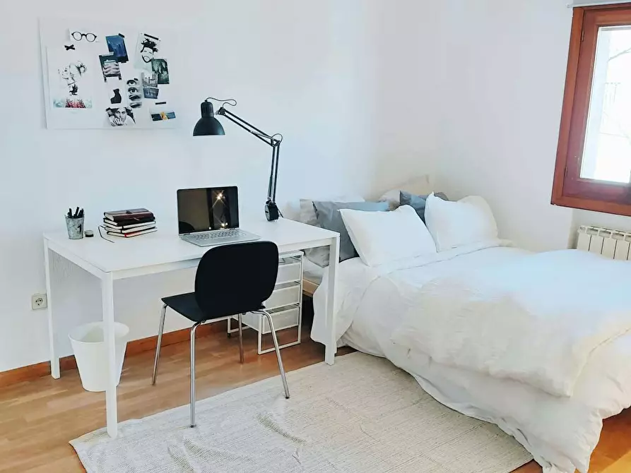 Immagine 1 di Camera in affitto  in Calle de Iturbe a Madrid