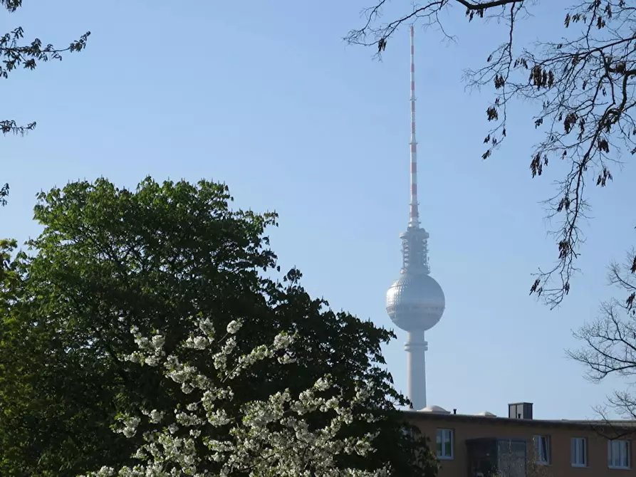 Immagine 1 di Appartamento in affitto  in Storkower Straße a Berlin