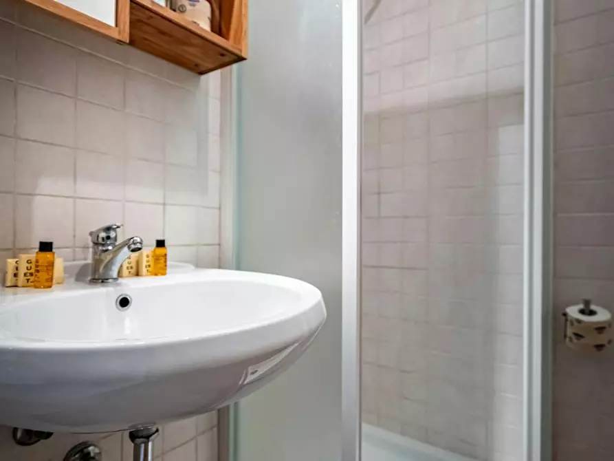 Immagine 10 di Appartamento in affitto  in Via della Pergola a Firenze