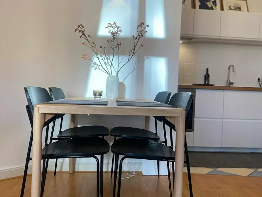 Immagine 1 di Appartamento in affitto  in Schirmerstraße a Düsseldorf
