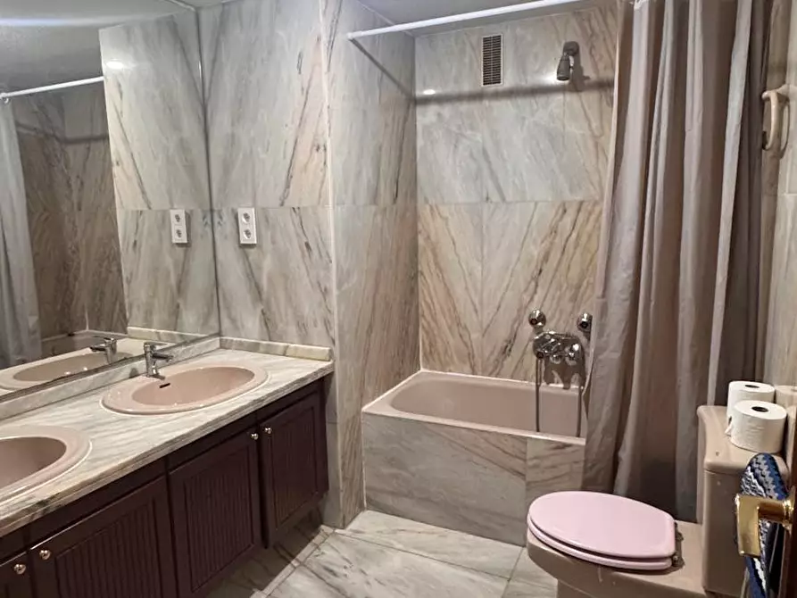 Immagine 9 di Camera in affitto  in Calle Baldoví a Valencia