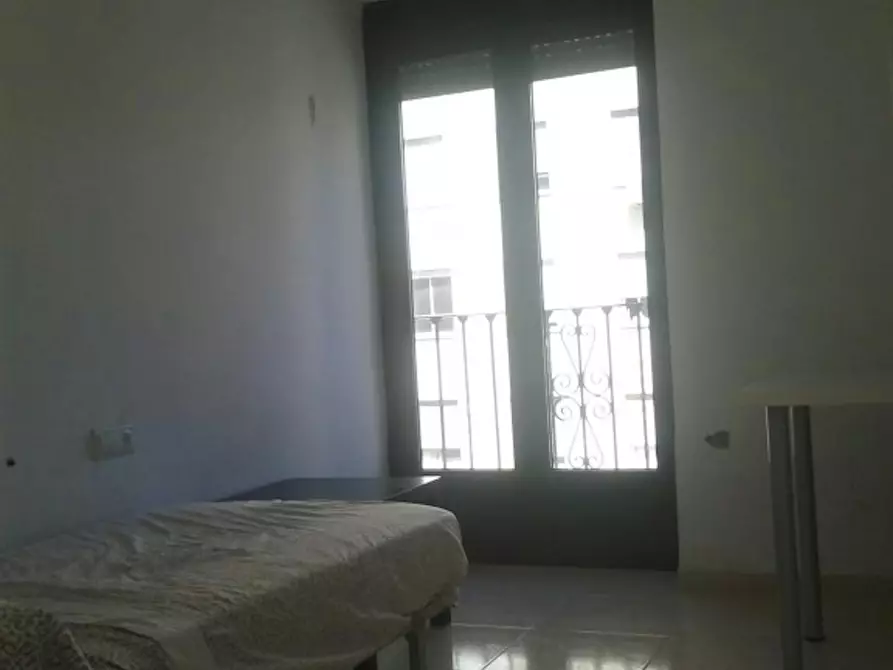 Immagine 4 di Camera in affitto  in Calle Mármoles a Malaga