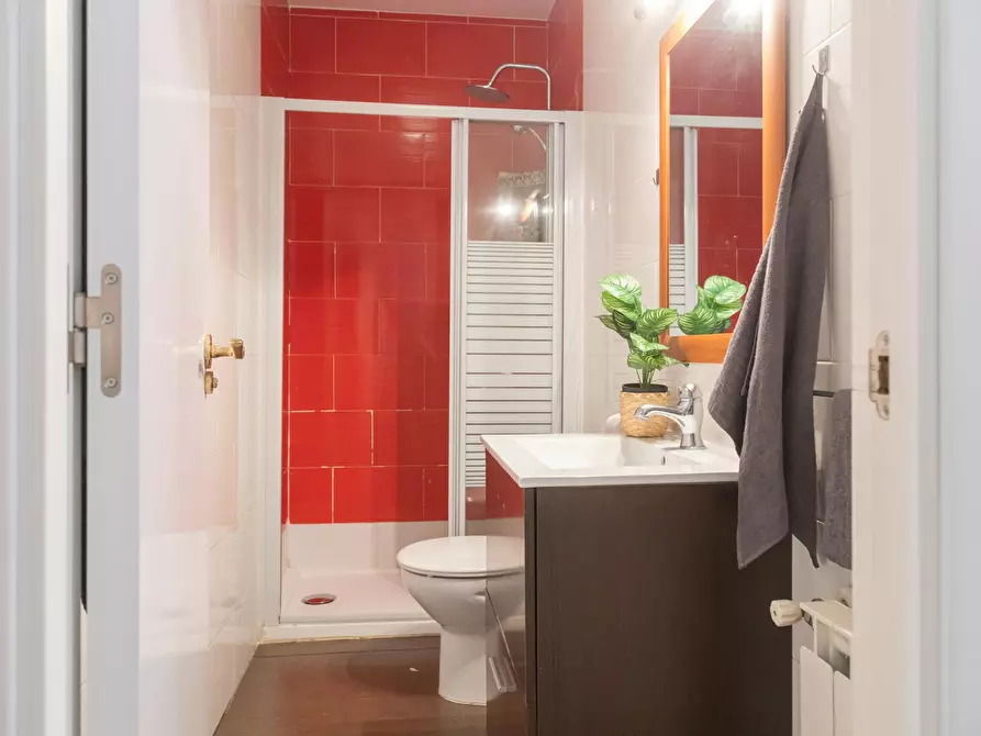 Immagine 7 di Camera in affitto  in Calle de Guzmán el Bueno a Madrid