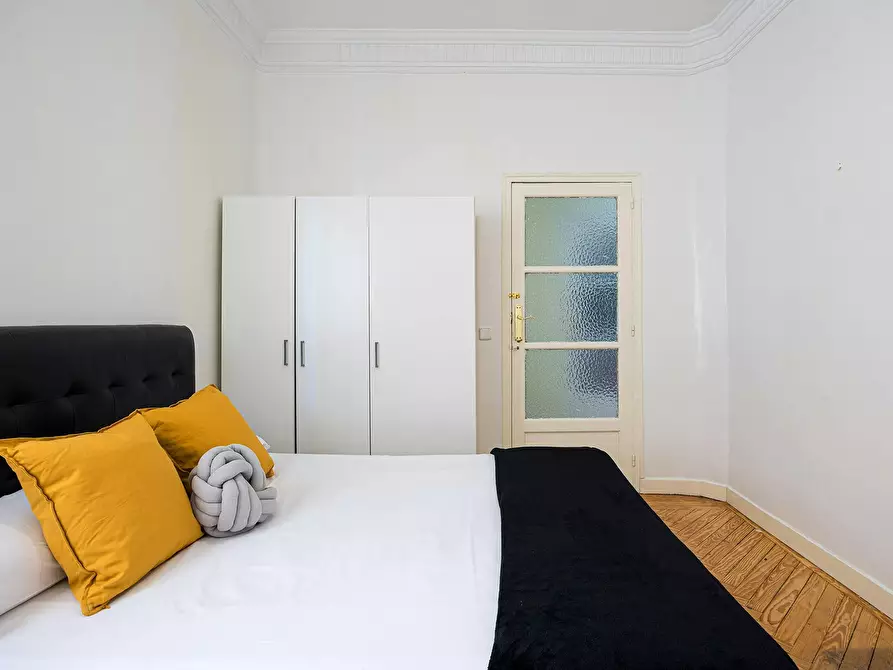 Immagine 3 di Camera in affitto  in Calle de O'Donnell a Madrid