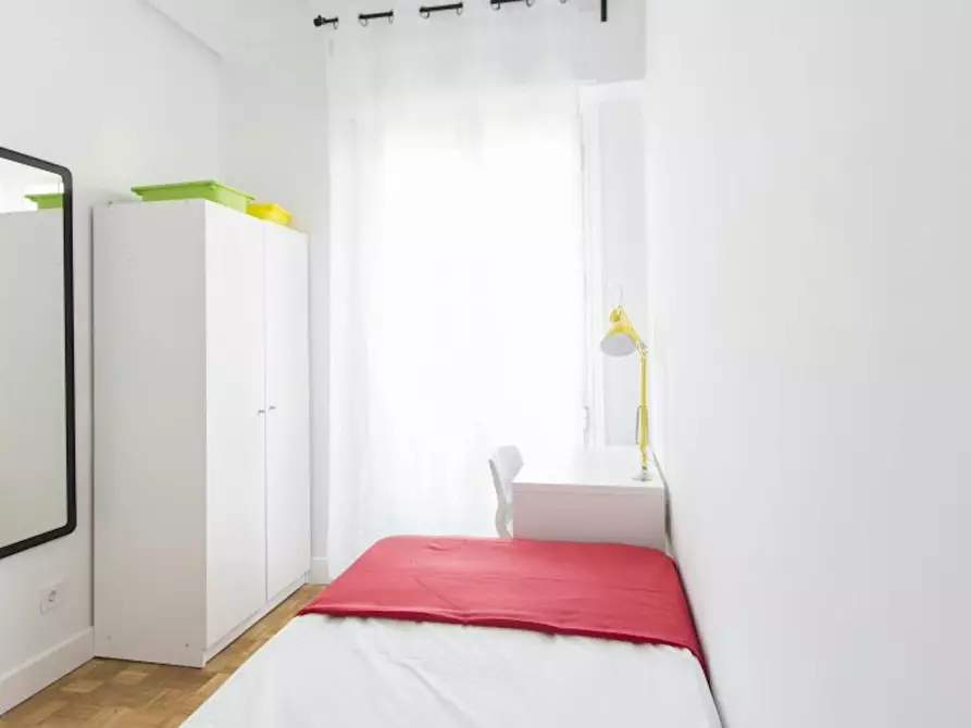 Immagine 1 di Camera in affitto  in Calle de Bravo Murillo a Madrid