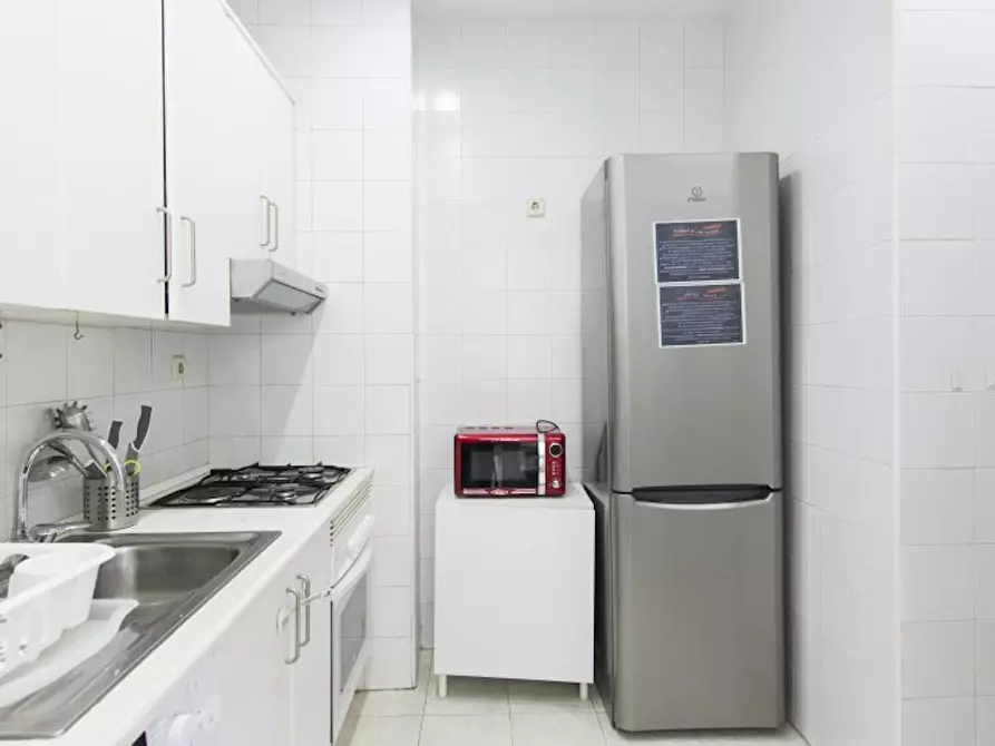 Immagine 6 di Camera in affitto  in Calle de Bravo Murillo a Madrid